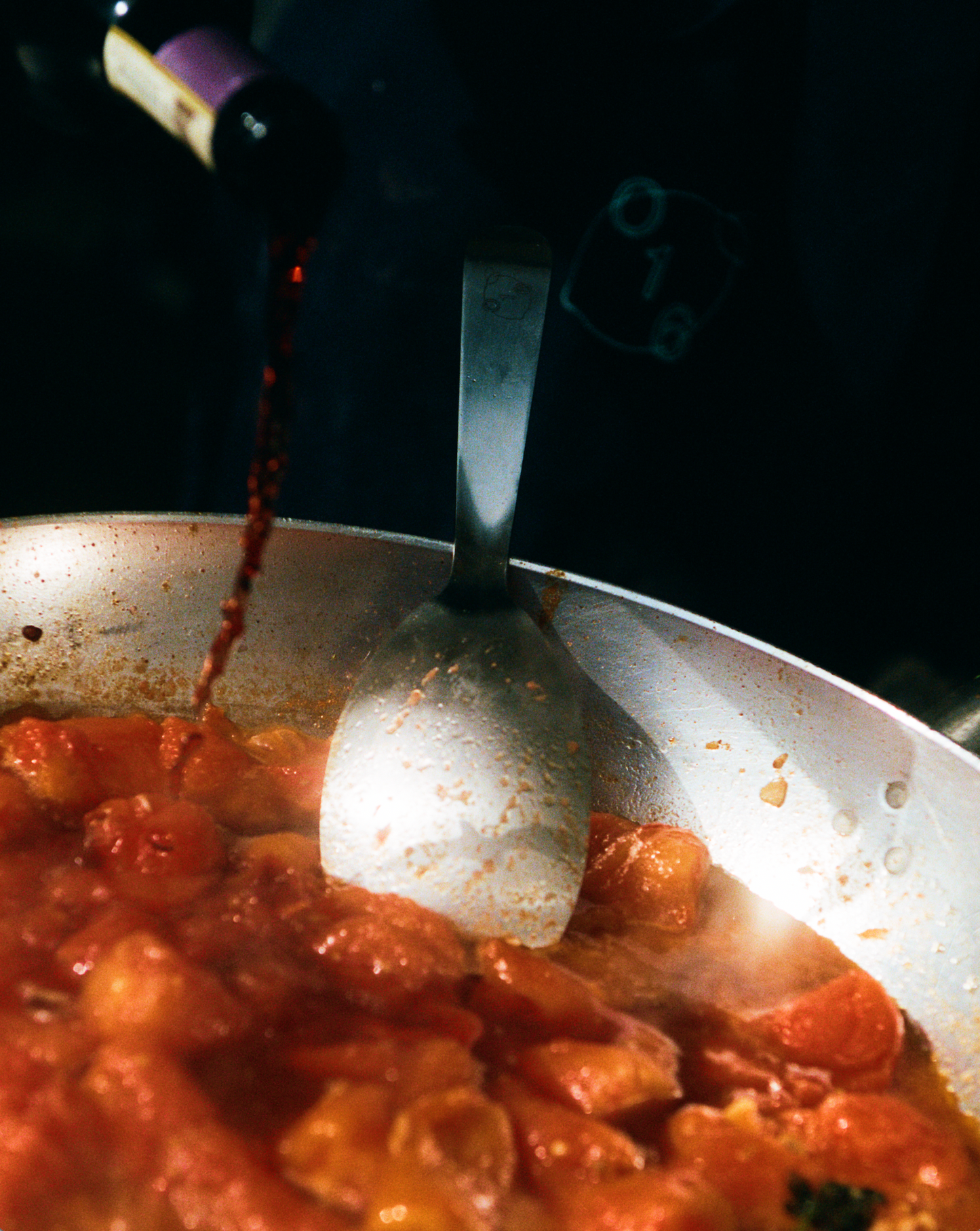 Osteria 16 Cucchiaione serveringsske — nærbillede