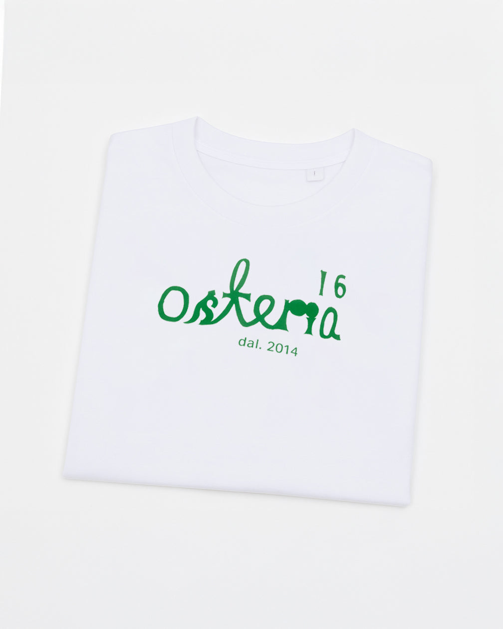 O16 T-shirt hvid — detalje af logo og Osteria 16 brand